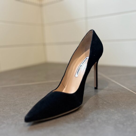 Manolo Blahnik BB Black Suede Pointed Toe Pumps Size EU 38 - Picture 8 of 9